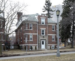 Belmont Village in Kitchener, ON - Building Photo