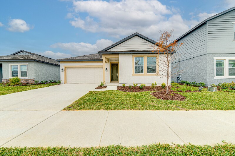 2354 Lancashire St in Davenport, FL - Foto de edificio