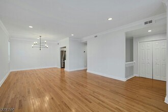 22 Franklin Pl-Unit -B3 in Morristown, NJ - Building Photo - Building Photo