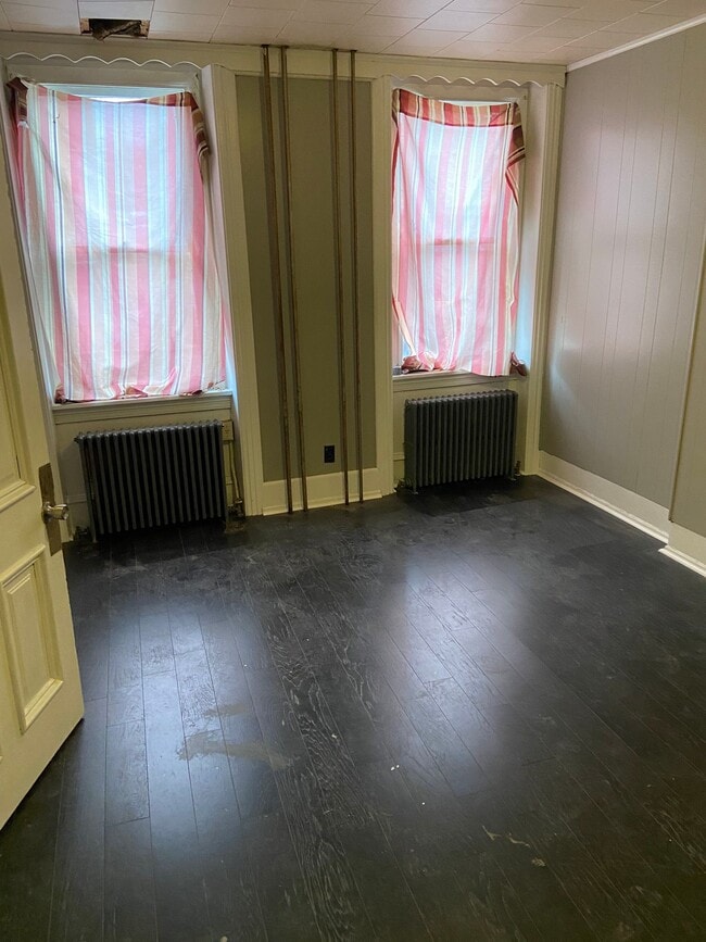 101 North George St, Unit Apt 1 in Pottsville, PA - Foto de edificio - Building Photo