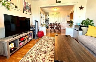 220 Summer St, Unit 2 in Somerville, MA - Building Photo