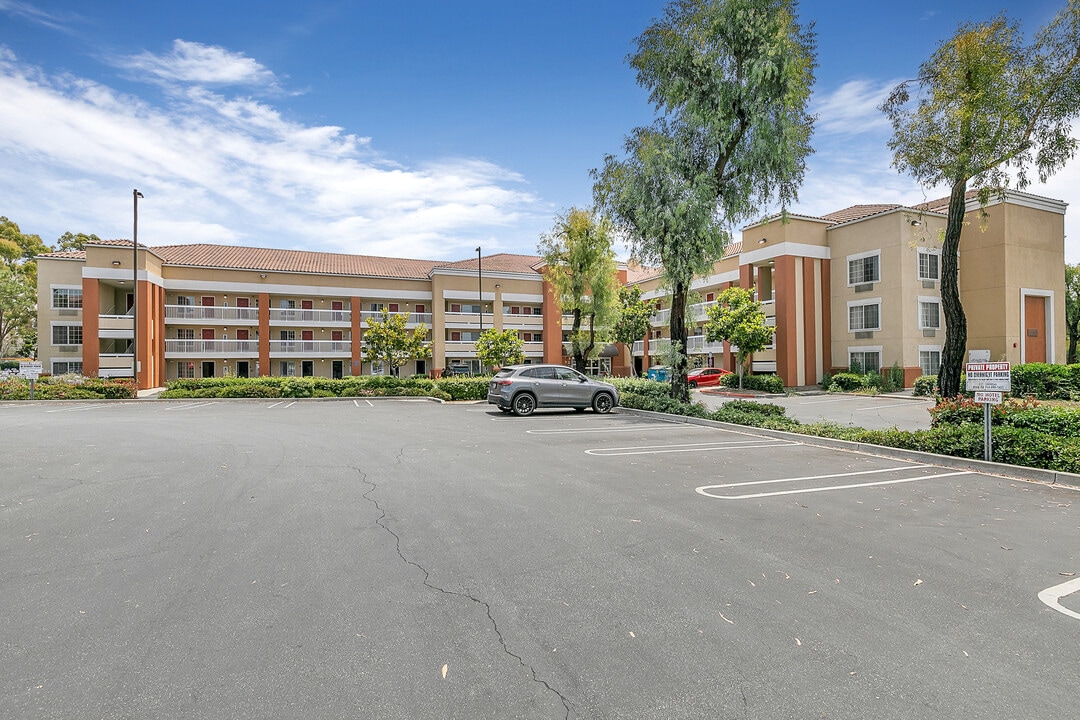 3050 E Imperial Hwy in Brea, CA - Building Photo