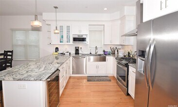 41 Nebraska St in Long Beach, NY - Building Photo - Building Photo