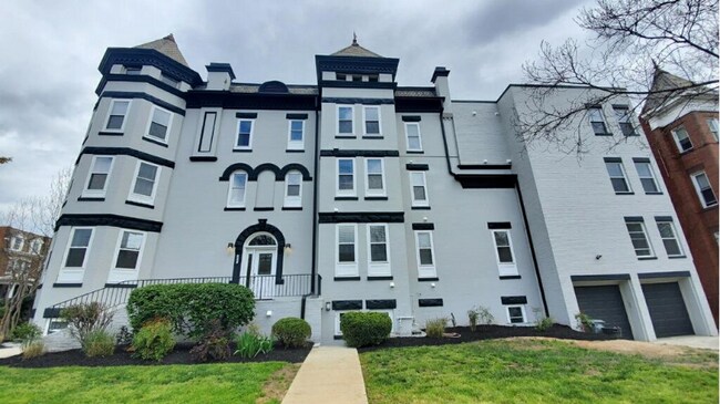 2917 13th St NW in Washington, DC - Building Photo - Building Photo