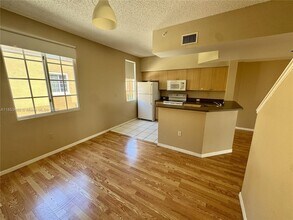 2801 NE 185th St in Miami, FL - Building Photo - Building Photo
