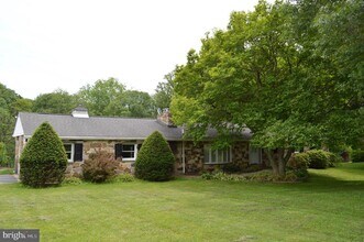 373 Cheyney Rd in Glen Mills, PA - Building Photo - Building Photo