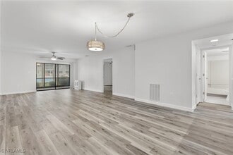 4717 Santa Barbara Blvd in Cape Coral, FL - Building Photo - Building Photo