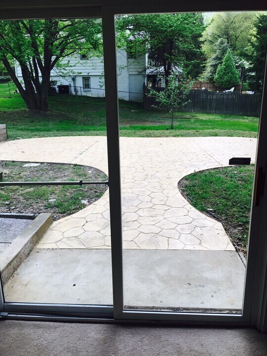 10726 Zion Dr in Fairfax, VA - Building Photo