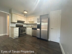 2802 Skyway Cir in Austin, TX - Building Photo - Building Photo