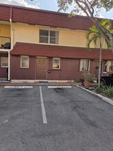 6512 SW 41st Pl in Davie, FL - Building Photo - Building Photo