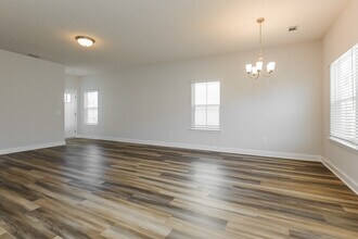 118 Chaffseed Cir in Hinesville, GA - Foto de edificio - Building Photo