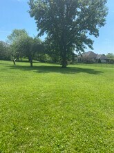 1189 W Social Row Rd in Centerville, OH - Building Photo - Building Photo