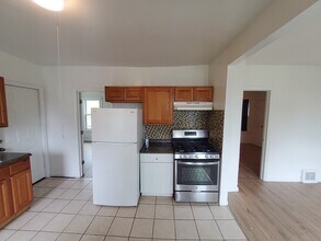 93 Dikeman St in Waterbury, CT - Building Photo - Building Photo