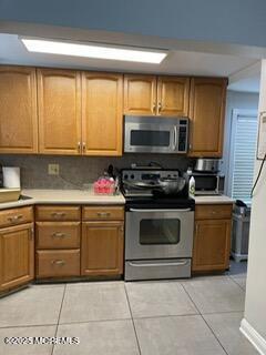 649 Hoey Ave in Long Branch, NJ - Foto de edificio - Building Photo