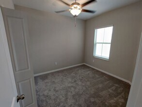 31567 Blue Passing Loop in Wesley Chapel, FL - Building Photo - Building Photo