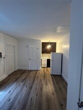 2148 NW Flagler Terrace in Miami, FL - Building Photo - Building Photo