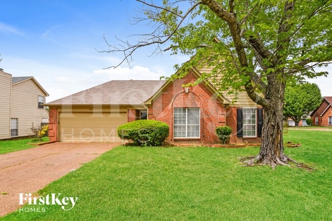 5367 Bare Oak Dr in Memphis, TN - Building Photo - Building Photo
