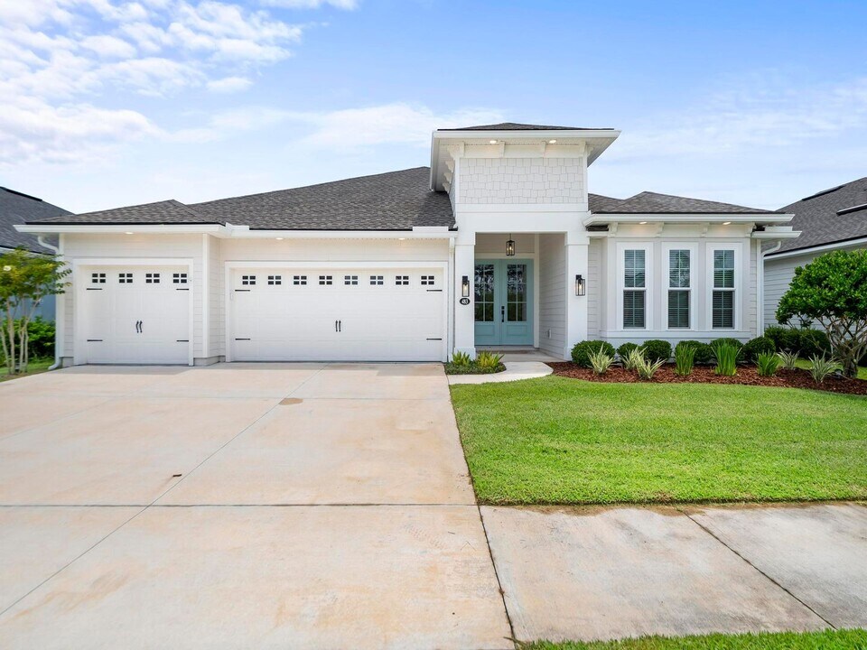 483 Grand Landings Pkwy in Palm Coast, FL - Building Photo