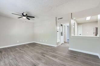 City View at Mueller in Austin, TX - Building Photo - Building Photo