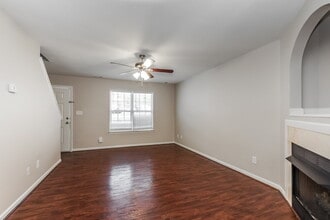 1126 Larkspur Ln in Dallas, NC - Building Photo - Building Photo