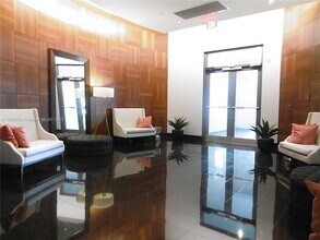 3000 Coral Wy in Coral Gables, FL - Building Photo - Building Photo