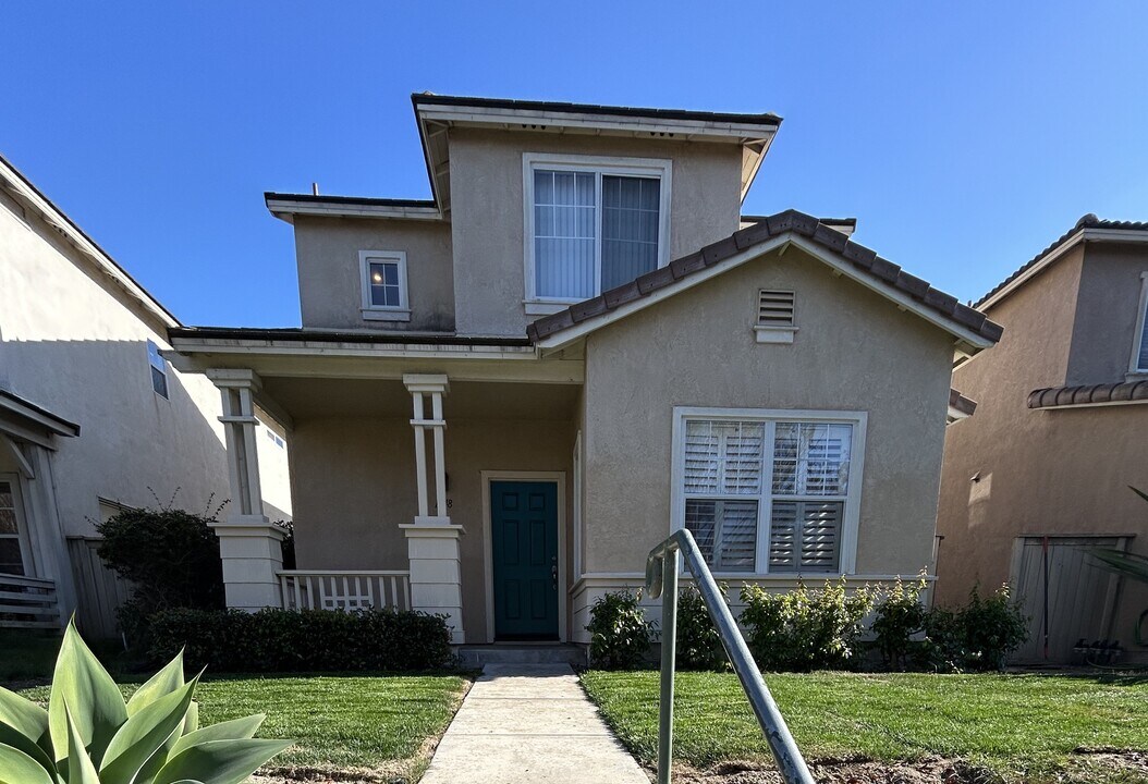 1548 Gold Run Rd in Chula Vista, CA - Building Photo