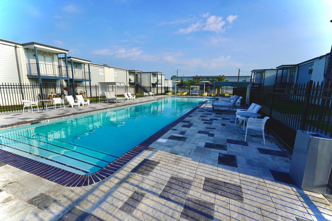 Summerfield Apartment Homes in Harvey, LA - Building Photo