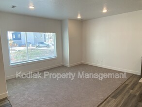 1901 W 1175 N in Farmington, UT - Building Photo - Building Photo