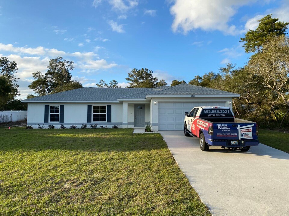 2901 SW 173rd Street Rd in Ocala, FL - Building Photo