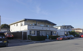 2132 Main St Apartments