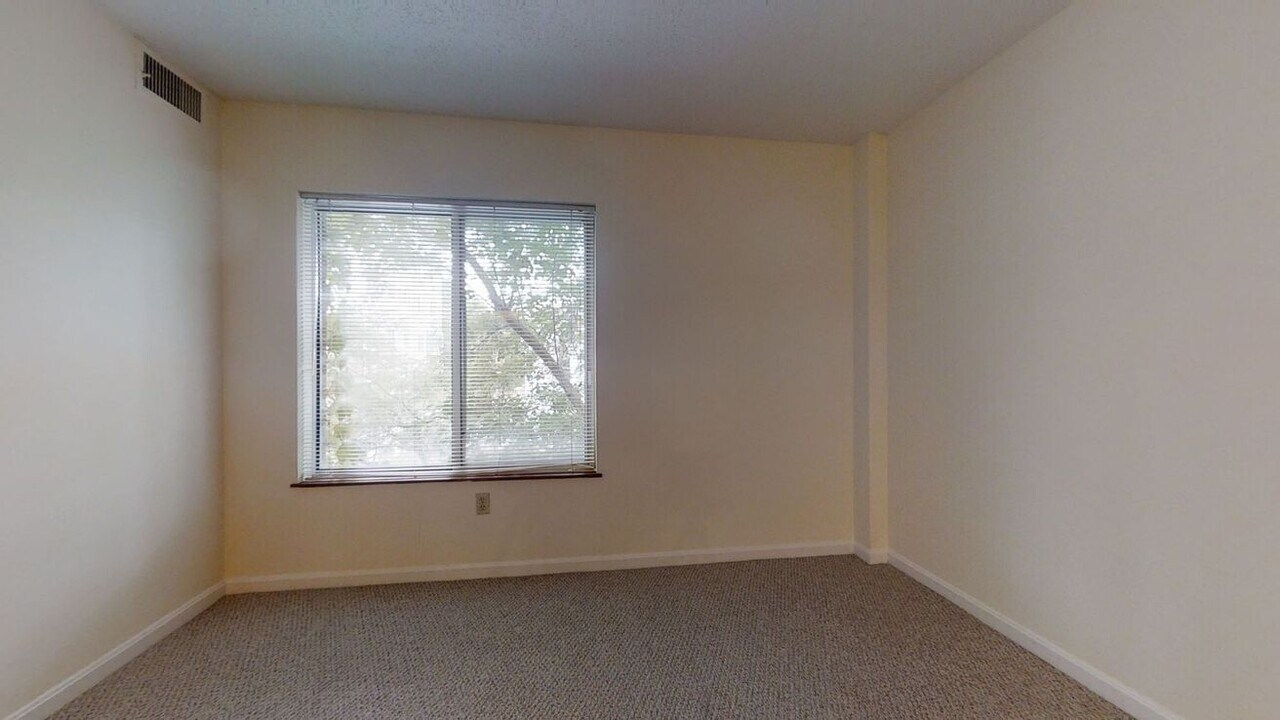 348 Franklin St, Unit 30 in Cambridge, MA - Building Photo