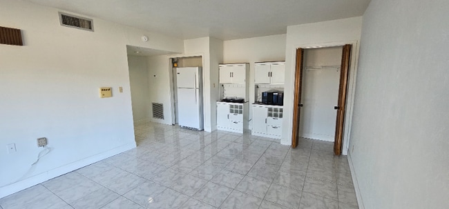 181 Palm View Ct, Unit B in Haines City, FL - Foto de edificio - Building Photo