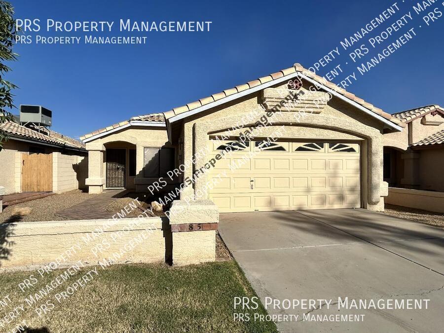 85 S Crestview St in Chandler, AZ - Building Photo