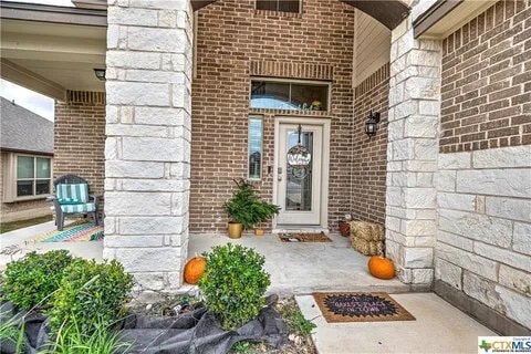 property at 6107 Lavaca Dr