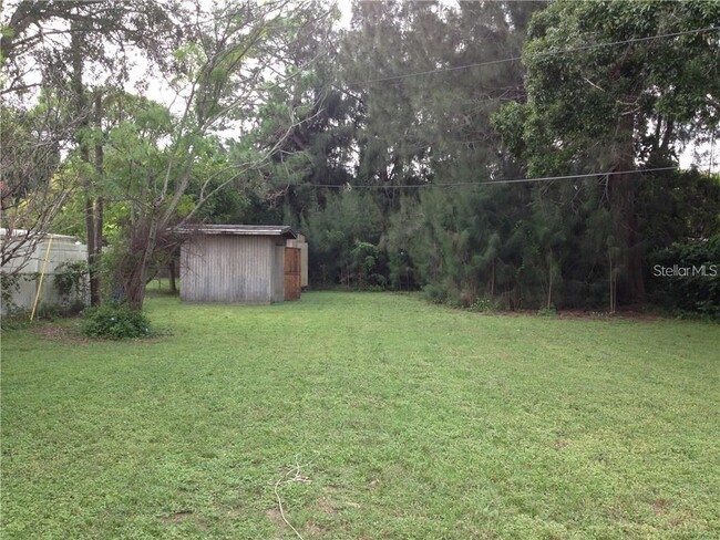 7332 Meadowlawn Dr N in St. Petersburg, FL - Building Photo - Building Photo