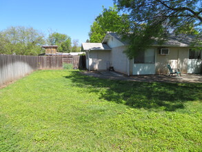 1460 Fetter St in Chico, CA - Building Photo - Building Photo