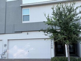 9908 Bijan Dr in Laredo, TX - Building Photo