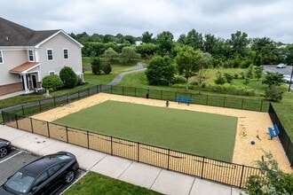 Barclay Glen Apartments in Williamstown, NJ - Building Photo - Building Photo