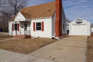 124 W Marquette St in Appleton, WI - Building Photo