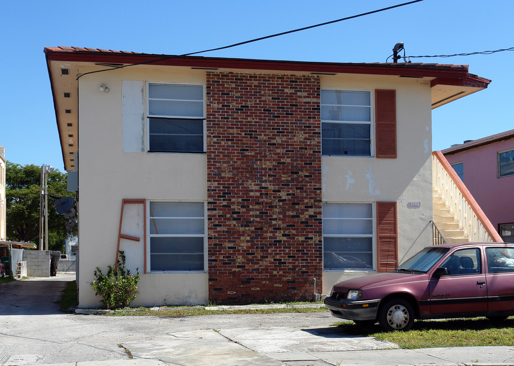 1361 NW 3rd St in Miami, FL - Building Photo