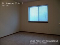 981 Emmons St photo'