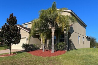 2037 Lakeside Ave in Davenport, FL - Building Photo - Building Photo