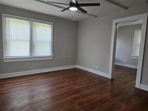 610 Chautauqua Ave in Norman, OK - Building Photo - Building Photo