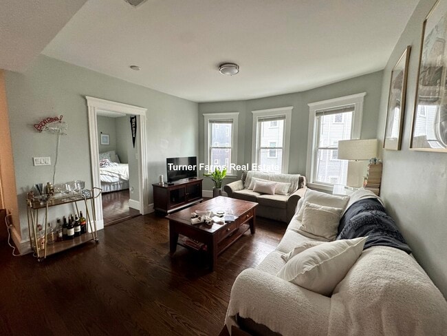 147 Boston St, Unit 2