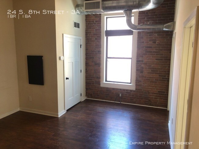 24 S 8th St-Unit -3A in Allentown, PA - Building Photo - Building Photo