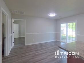 827 Dove Creek Ct in Boiling Springs, SC - Building Photo - Building Photo