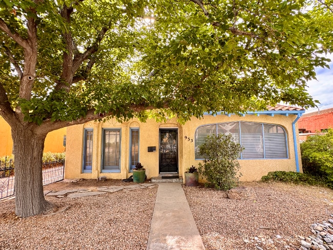 property at 933 11th St SW