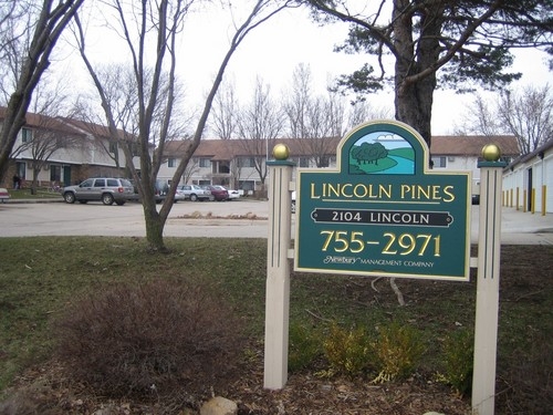 Lincoln Pines in Harlan, IA - Building Photo