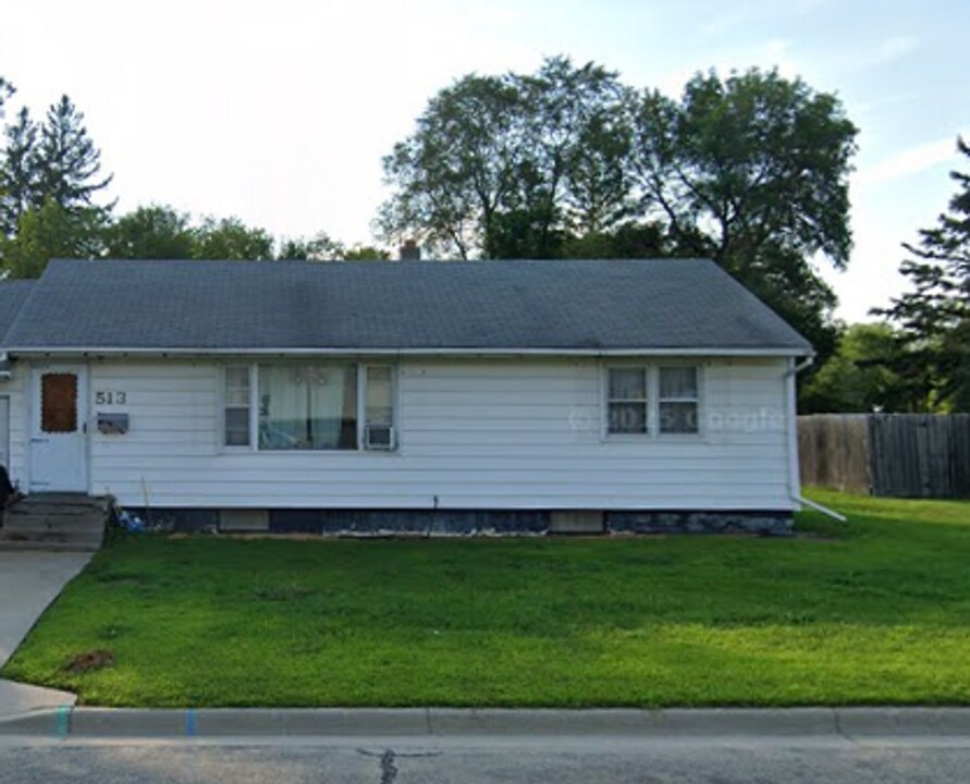513 1st St NW in Wadena, MN - Building Photo