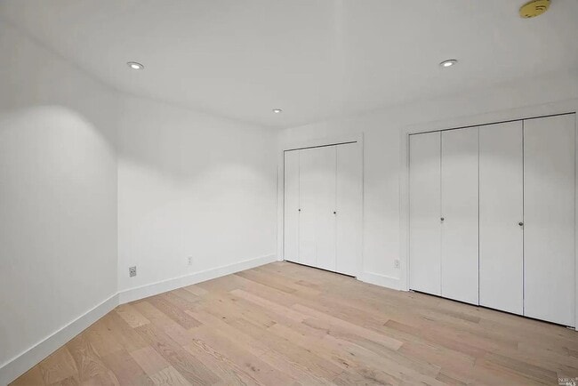 120 Seminary Dr in Mill Valley, CA - Building Photo - Building Photo